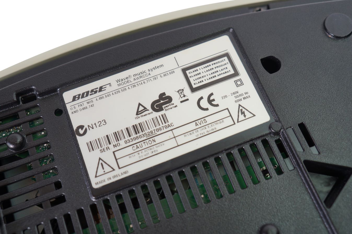 Bose_Wave_Music_System_AWRCC4_Weiss_05_result