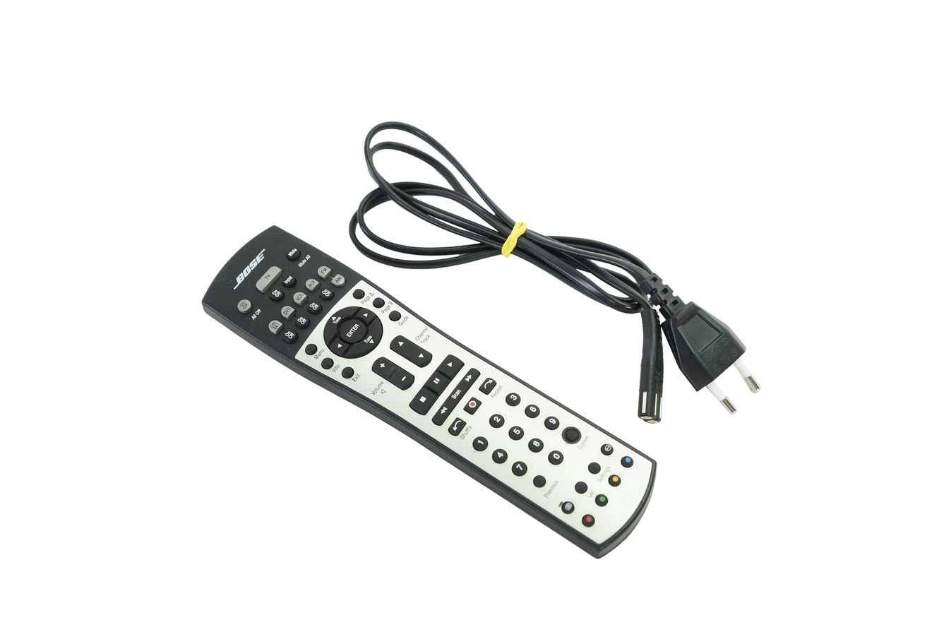 Bose_Media_Center_MC1_Steuerkonsole_Lifestyle_V10_V30_V20_09_result