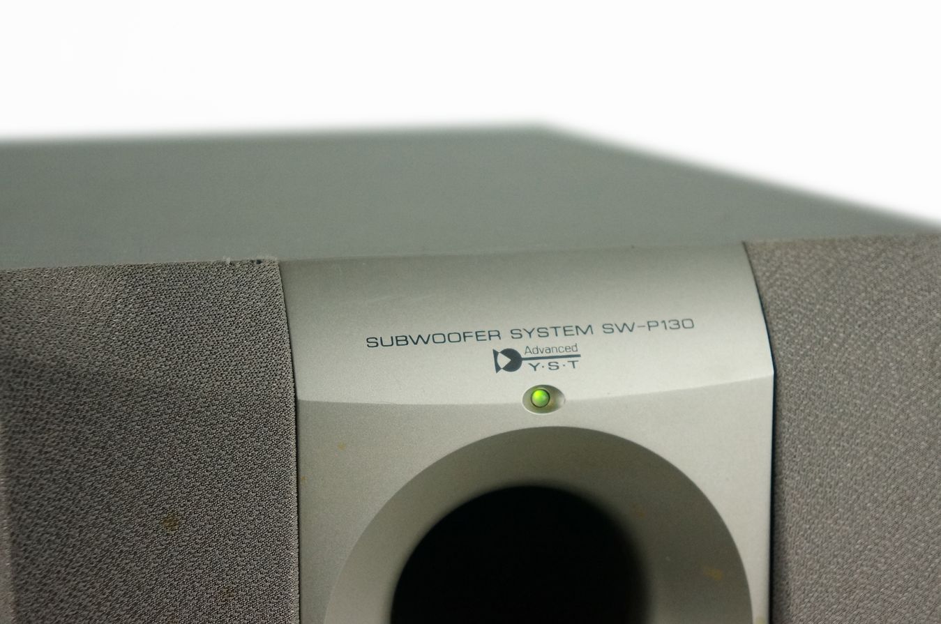 Yamaha_SW-P130_Subwoofer_Aktiv_Silber_result
