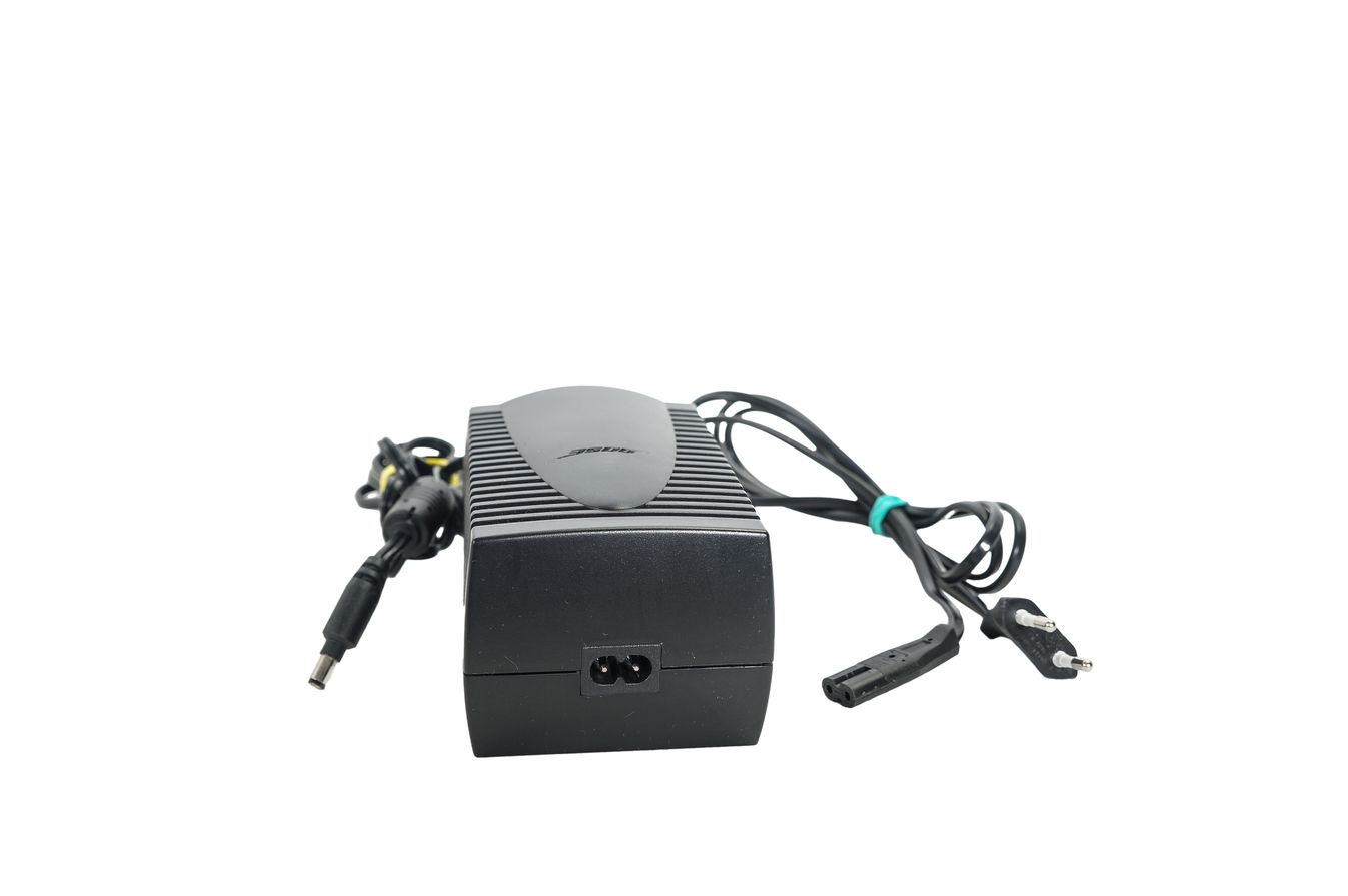 Bose_Media_Center_MC1_Steuerkonsole_Lifestyle_V10_V30_V20_04_result