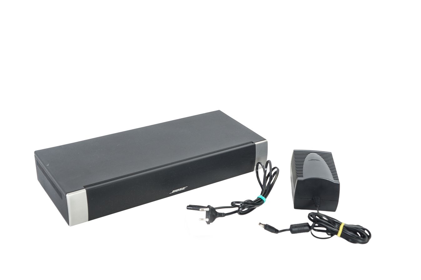 Bose_Media_Center_MC1_Steuerkonsole_Lifestyle_V10_V30_V20_07_result