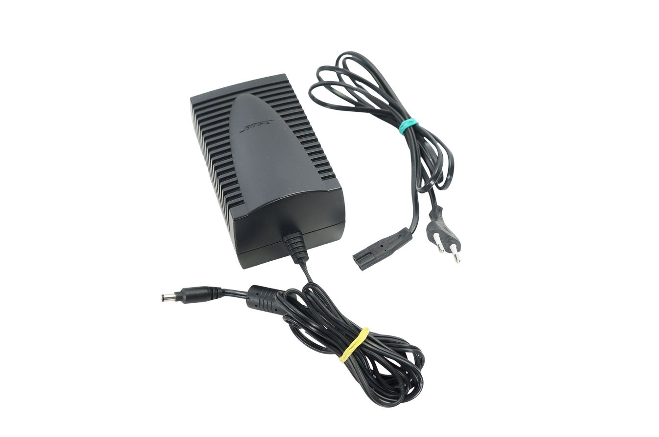 Bose_Media_Center_MC1_Steuerkonsole_Lifestyle_V10_V30_V20_result