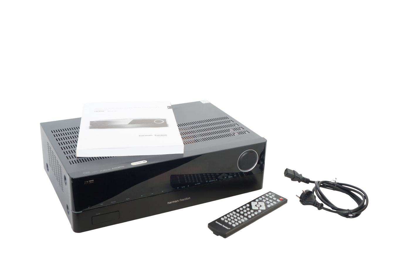 Harman_Kardon_Audio-Video_Receiver_Model_AVR_151S-230_Schwarz_04_result