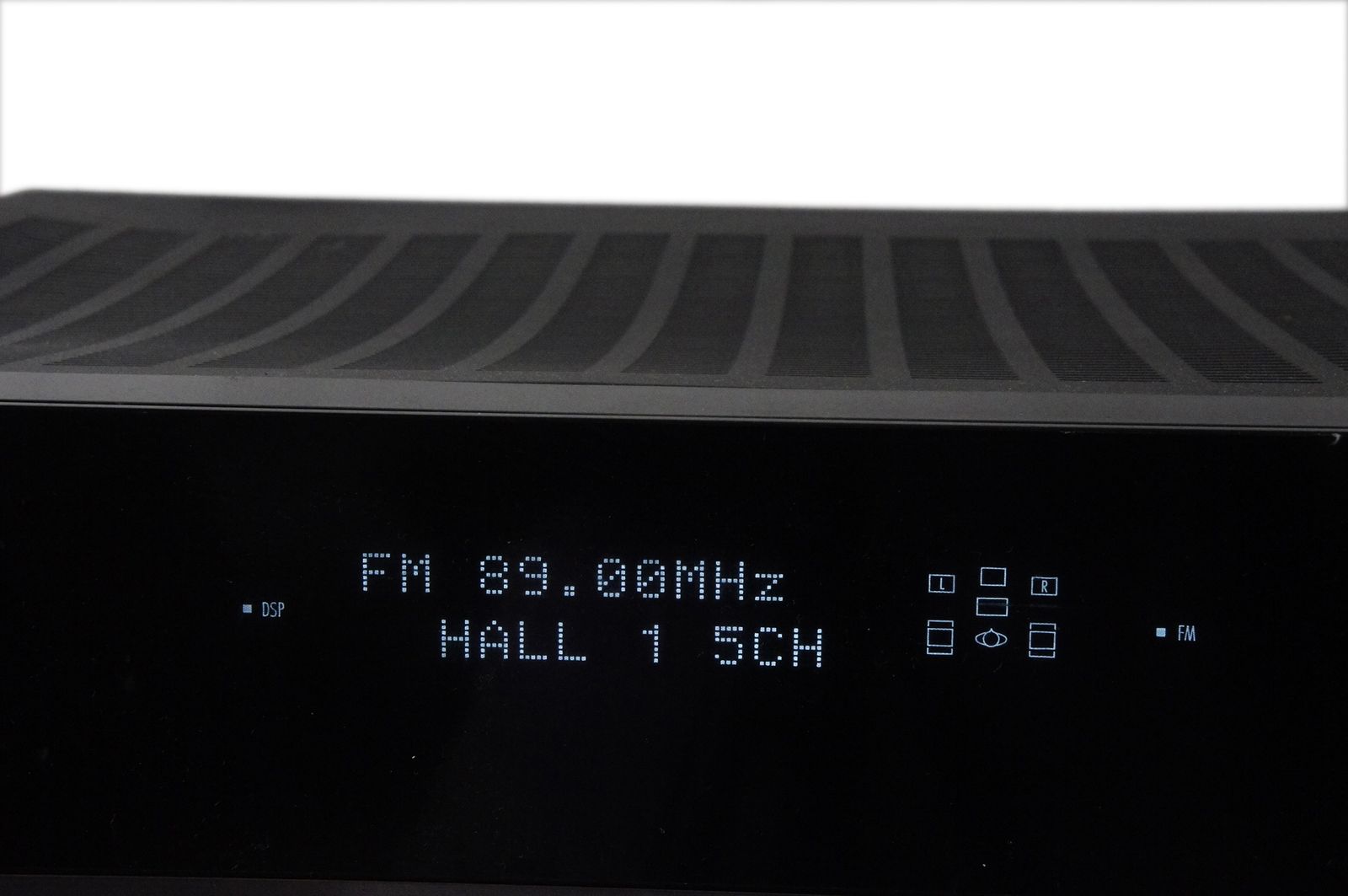 Harman_Kardon_AVR_138_AV_Receiver_Schwarz_08