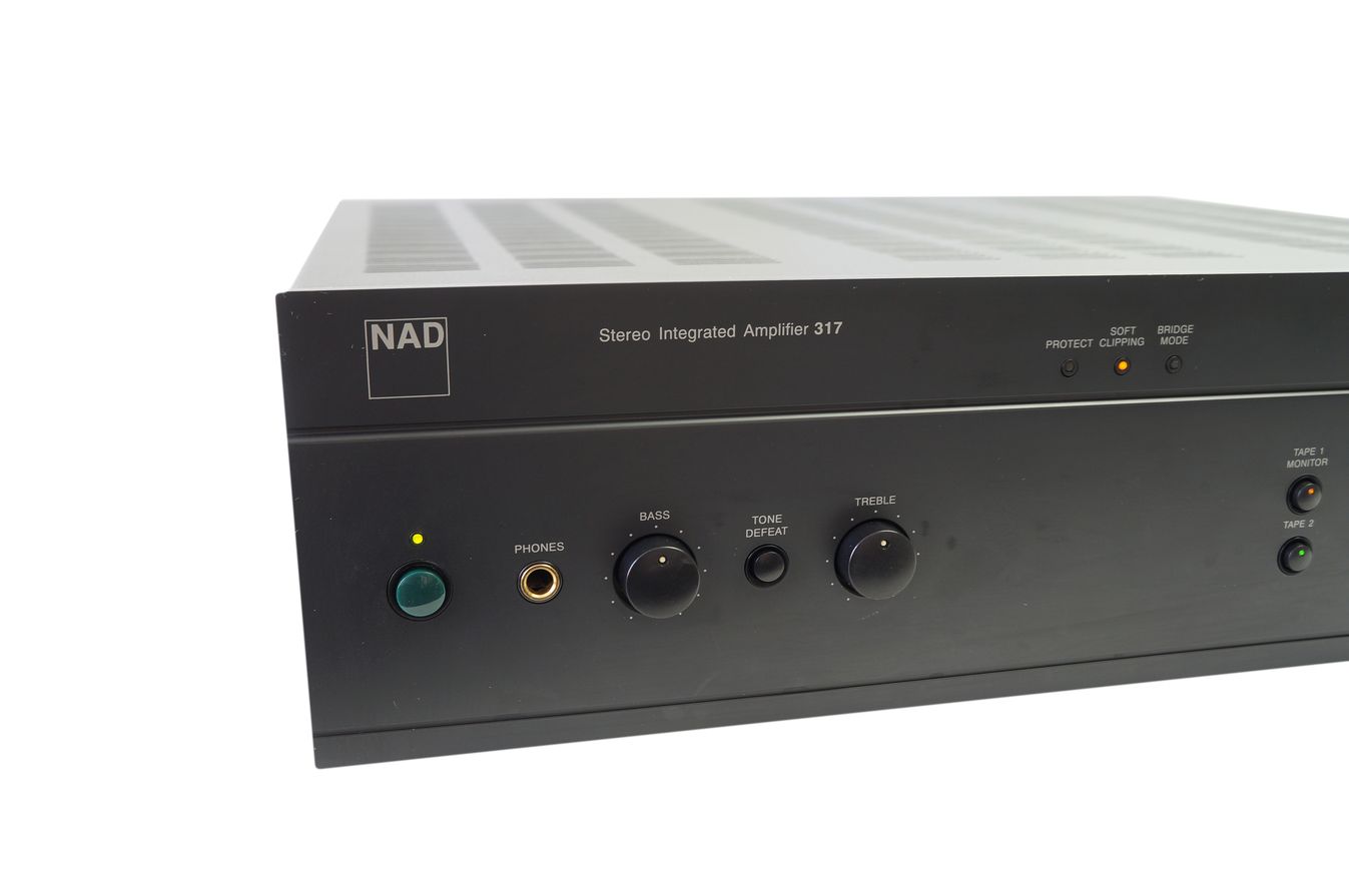 NAD_Electronics_LTD_Model_317_Stereo_Integrated_Applifier_02_result