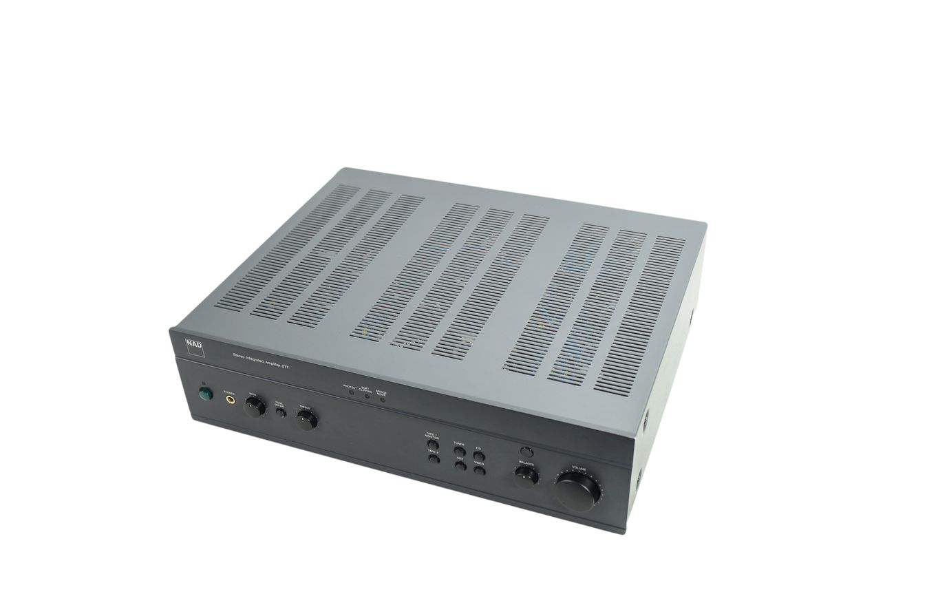 NAD_Electronics_LTD_Model_317_Stereo_Integrated_Applifier_08_result