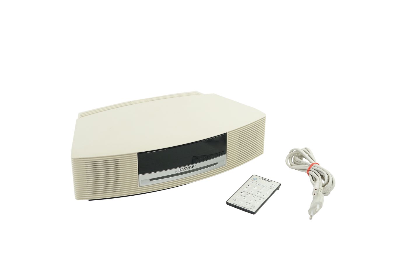Bose_Wave_Music_System_AWRCC4_Weiss_03_result