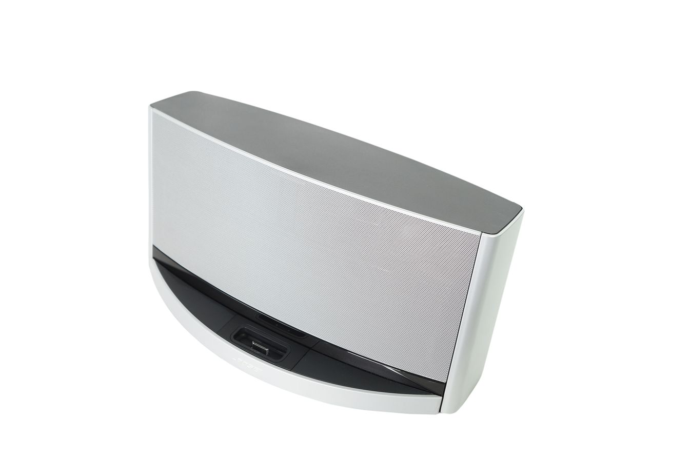 Bose_SoundDock_10_Digital_Music_System_08_result