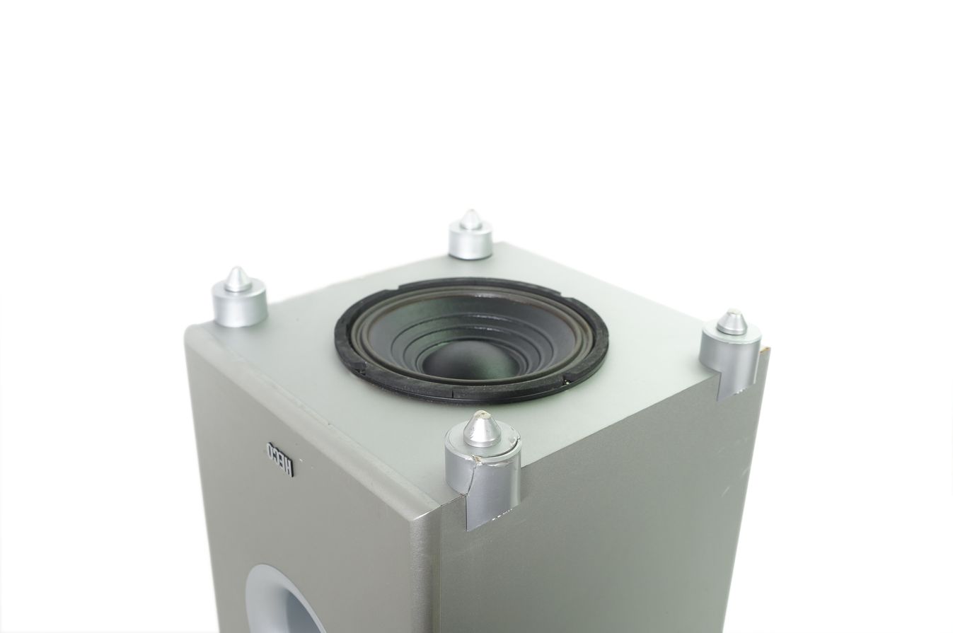 Heco_Taurus_Cinema_512_A_Powered_Subwoofer_Silber_08_result