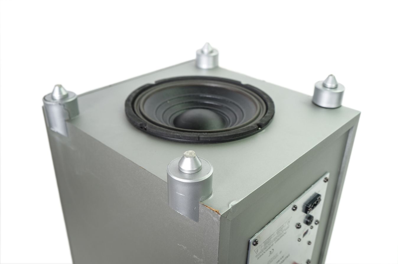 Heco_Taurus_Cinema_512_A_Powered_Subwoofer_Silber_09_result