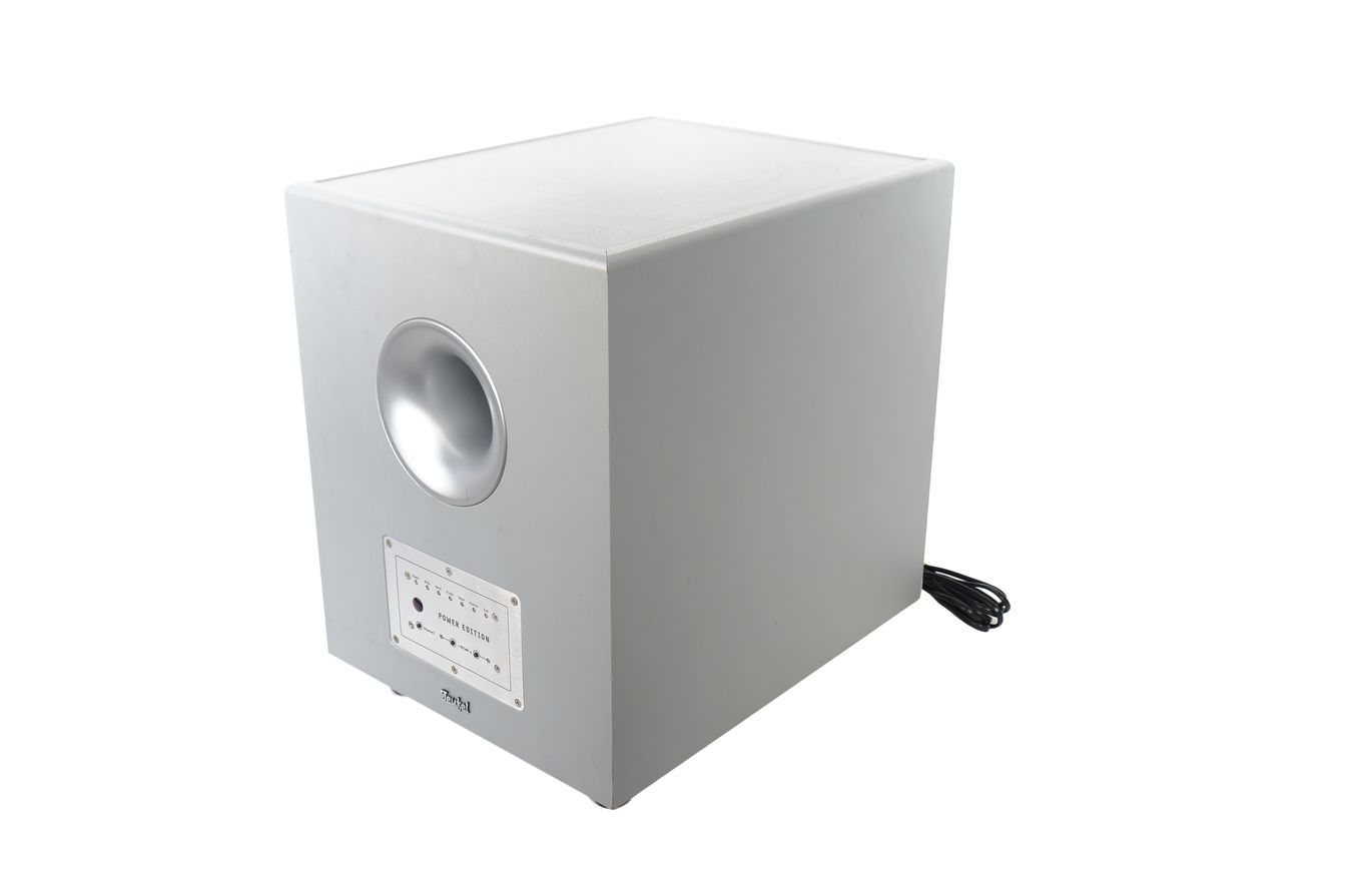 Teufel_Concept_E_Magnum_Power_Edition_Subwoofer_Aktiv_Silber_07_result