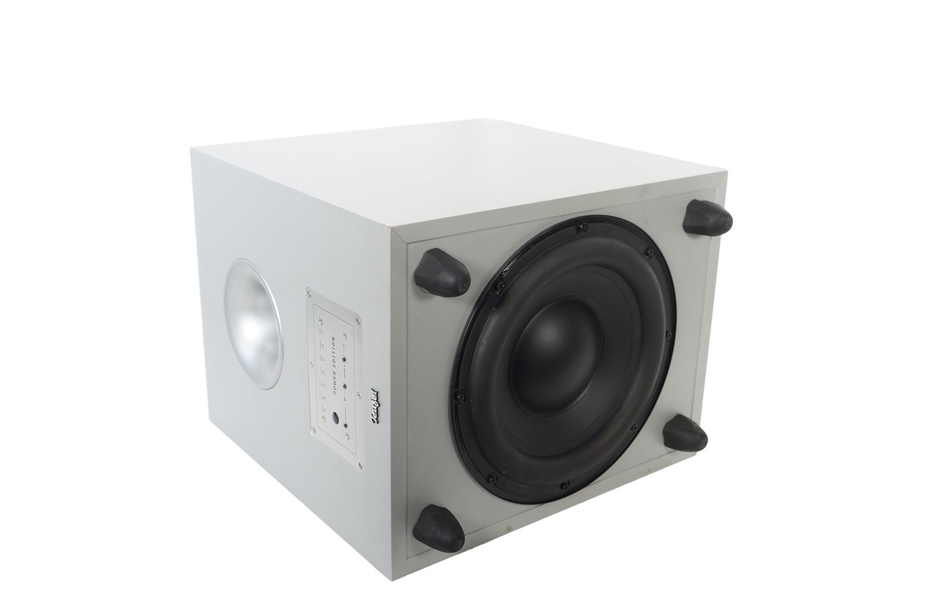 Teufel_Concept_E_Magnum_Power_Edition_Subwoofer_Aktiv_Silber_08_result