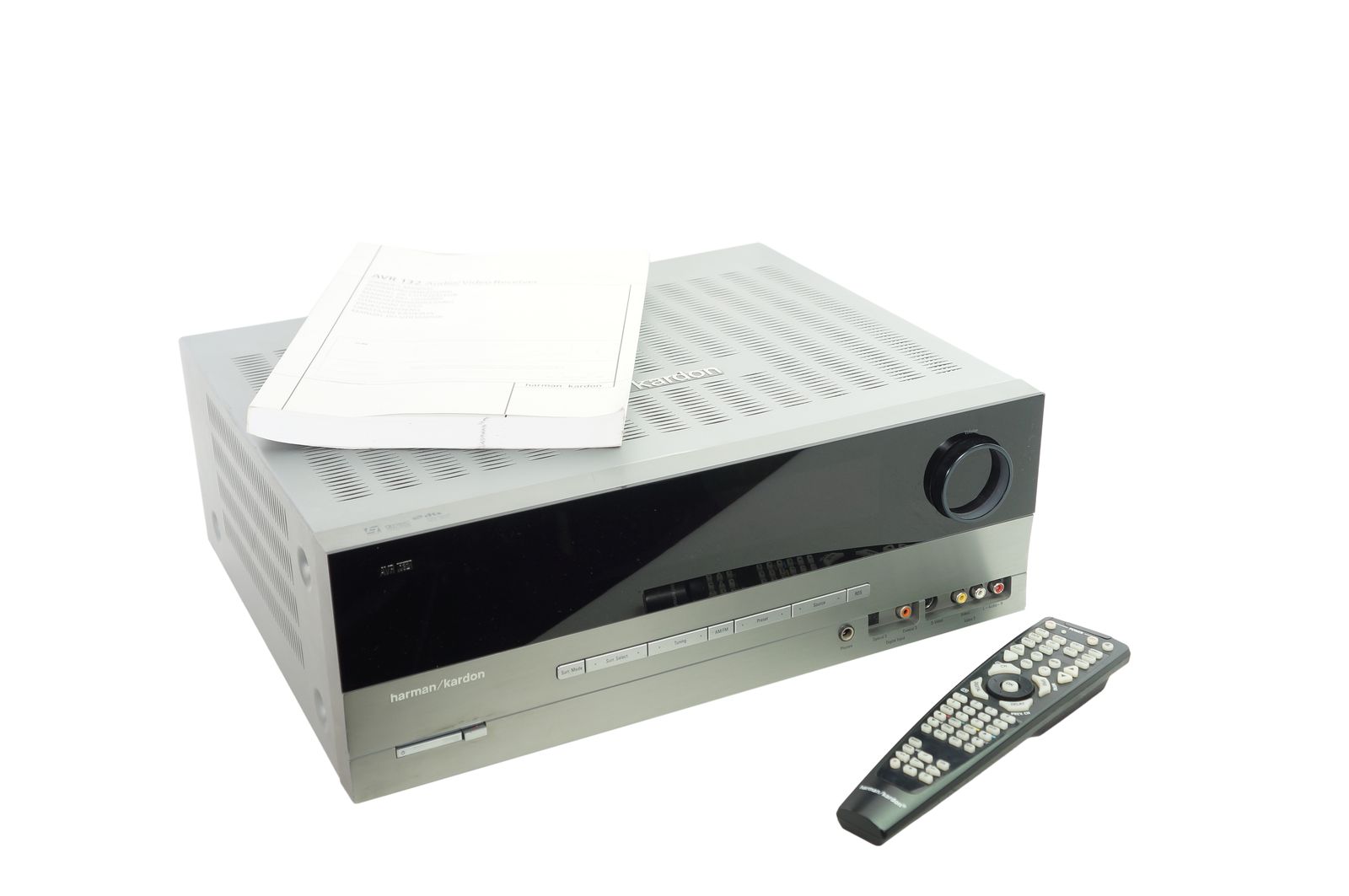 Harman_Kardon_AVR_132_5.1_AV-Receiver_Silber_03