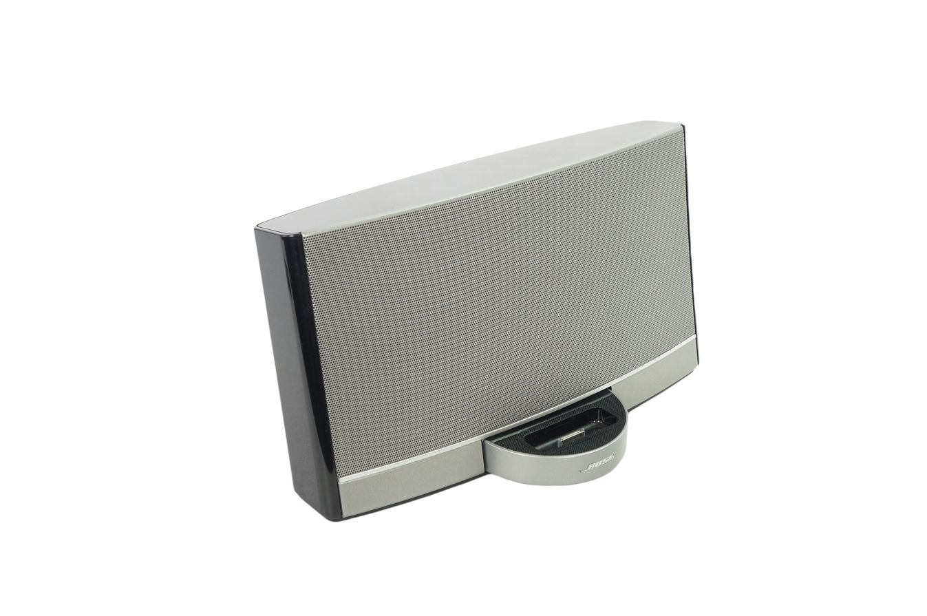 Bose_SoundDock_Portable_Digital_Music_System_04_result