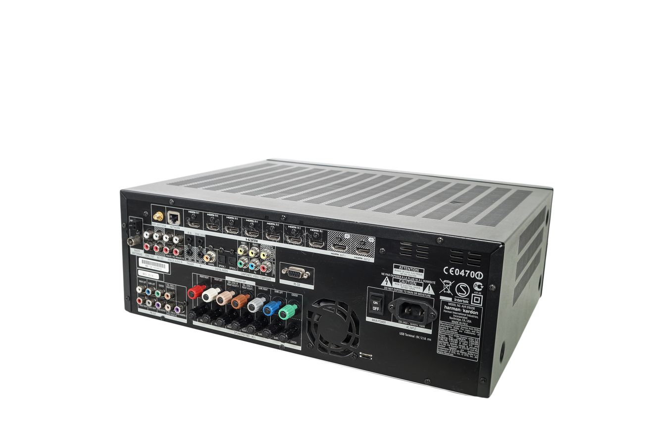 Harman_Kardon_AVR_370-230_AV_Receiver_Schwarz_06_result