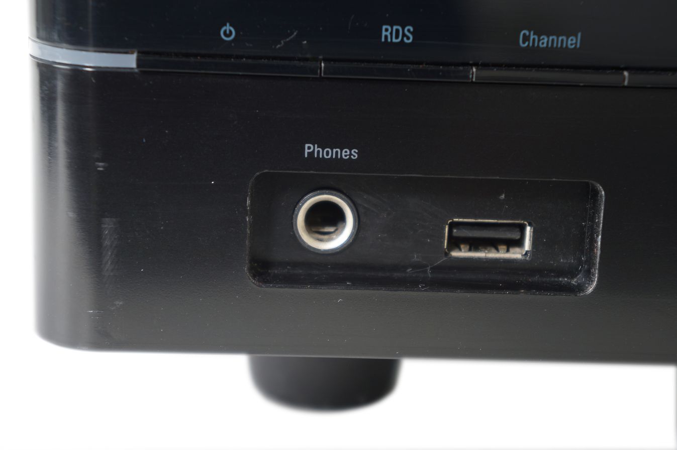 Harman_Kardon_Audio-Video_Receiver_Model_AVR_151S-230_Schwarz_06_result