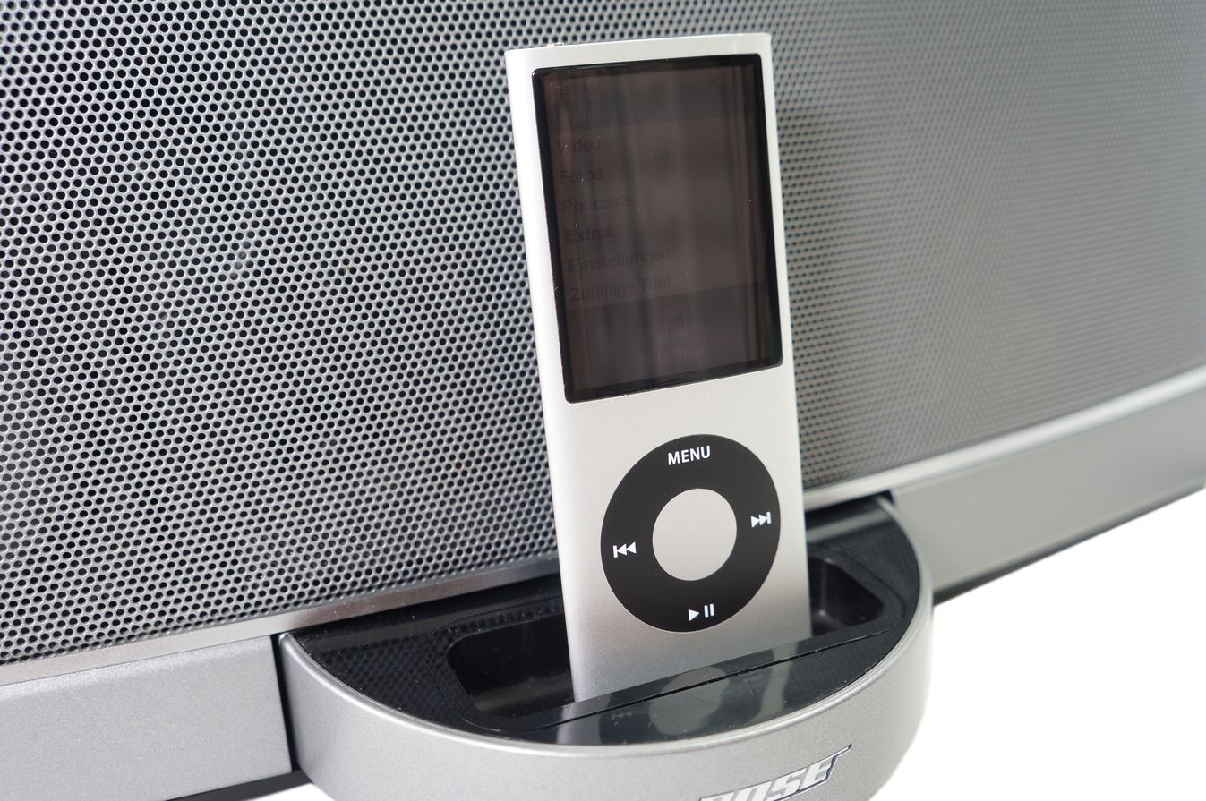 Apple_iPod_Nano_4._Generation_8GB_4._Gen_Grau_A1285_05_result