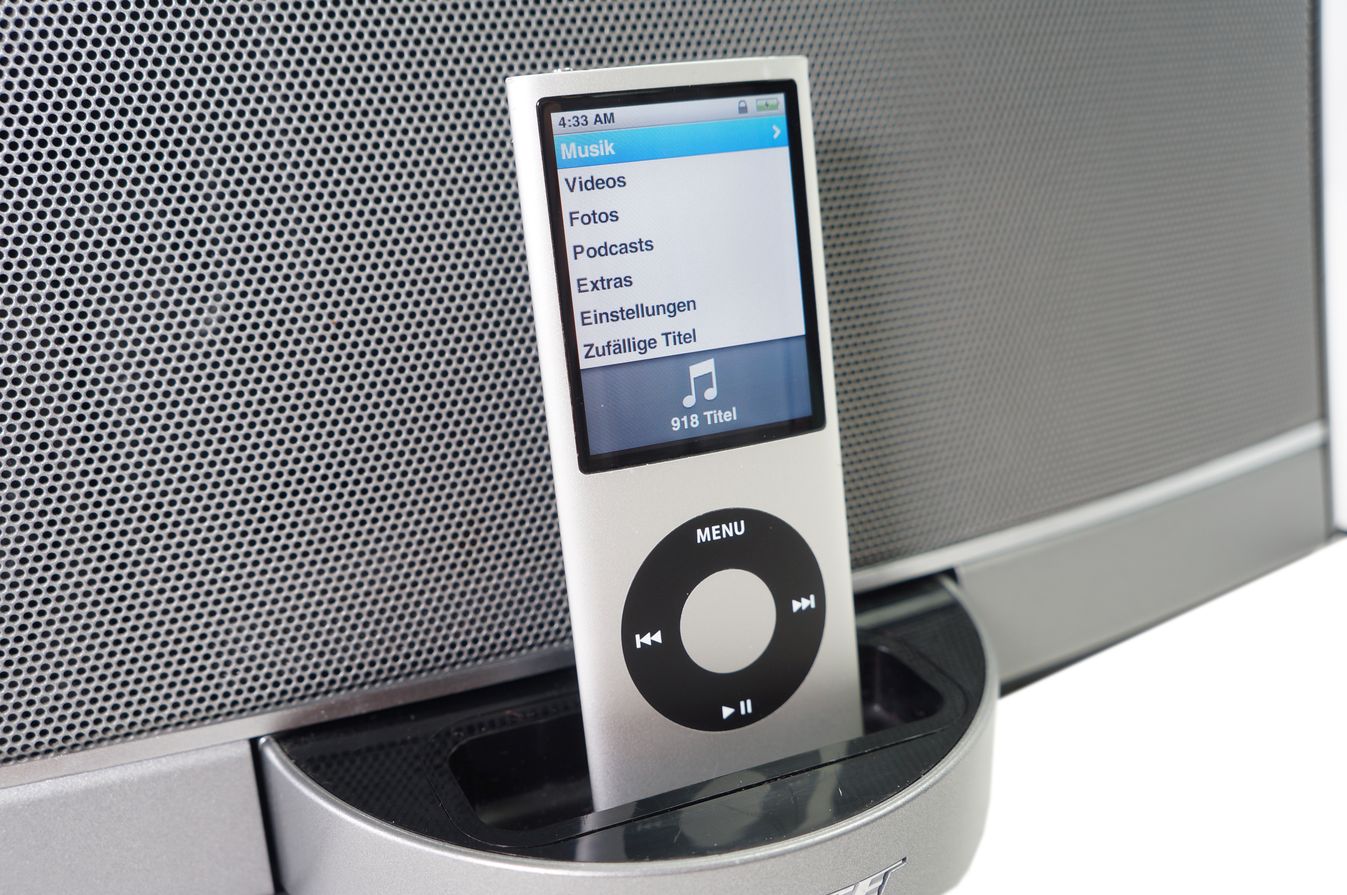 Apple_iPod_Nano_4._Generation_8GB_4._Gen_Grau_A1285_06_result