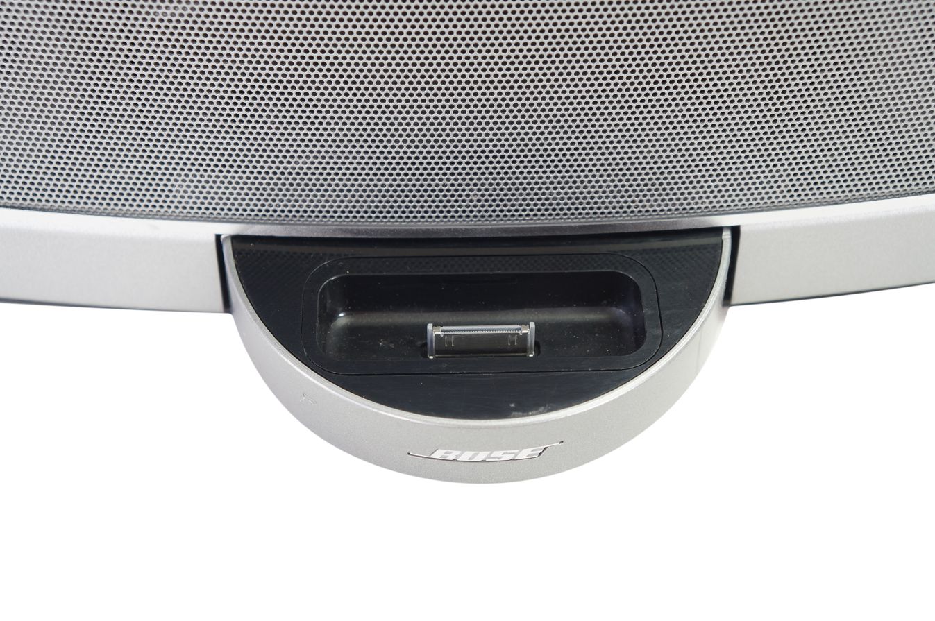 Bose_SoundDock_Portable_Digital_Music_System_06_result