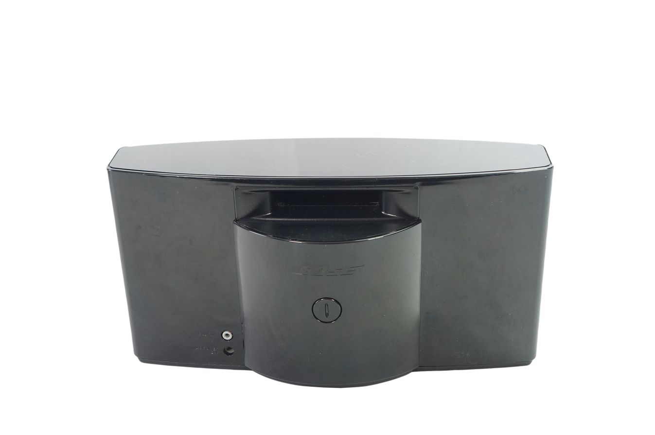 Bose_SoundDock_Portable_Digital_Music_System_08_result