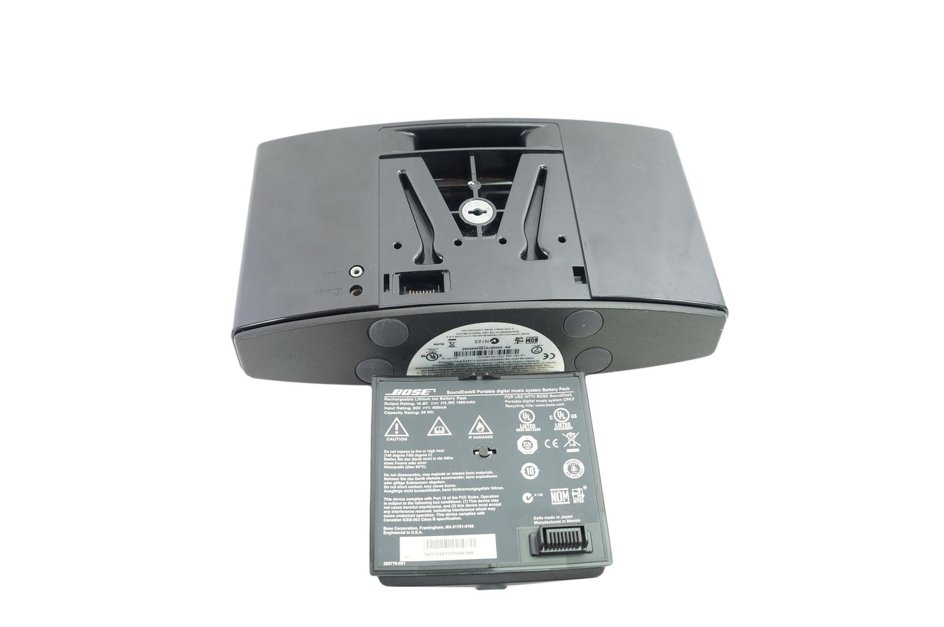 Bose_SoundDock_Portable_Digital_Music_System_09_result