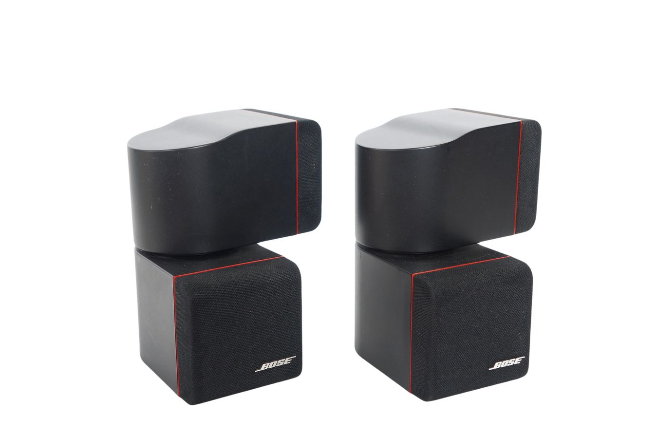 2x_Bose_Acoustimass_Doppelcubes_Series_II_Lautsprecher_Boxen_mit_roten_Ran_RUdeWRz
