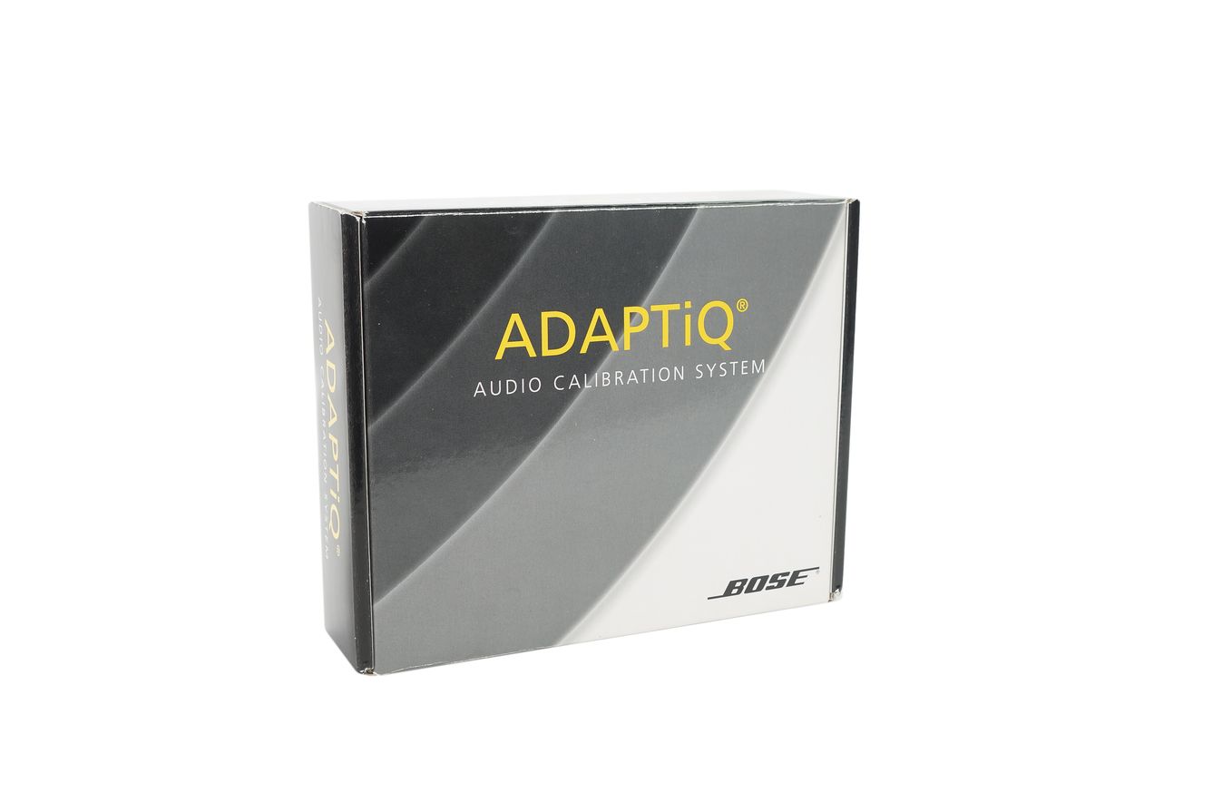 Bose_Media_Center_MC1_Steuerkonsole_Lifestyle_V10_V30_V20_mit_Bose_ADAPTiQ_KxQVPZZ