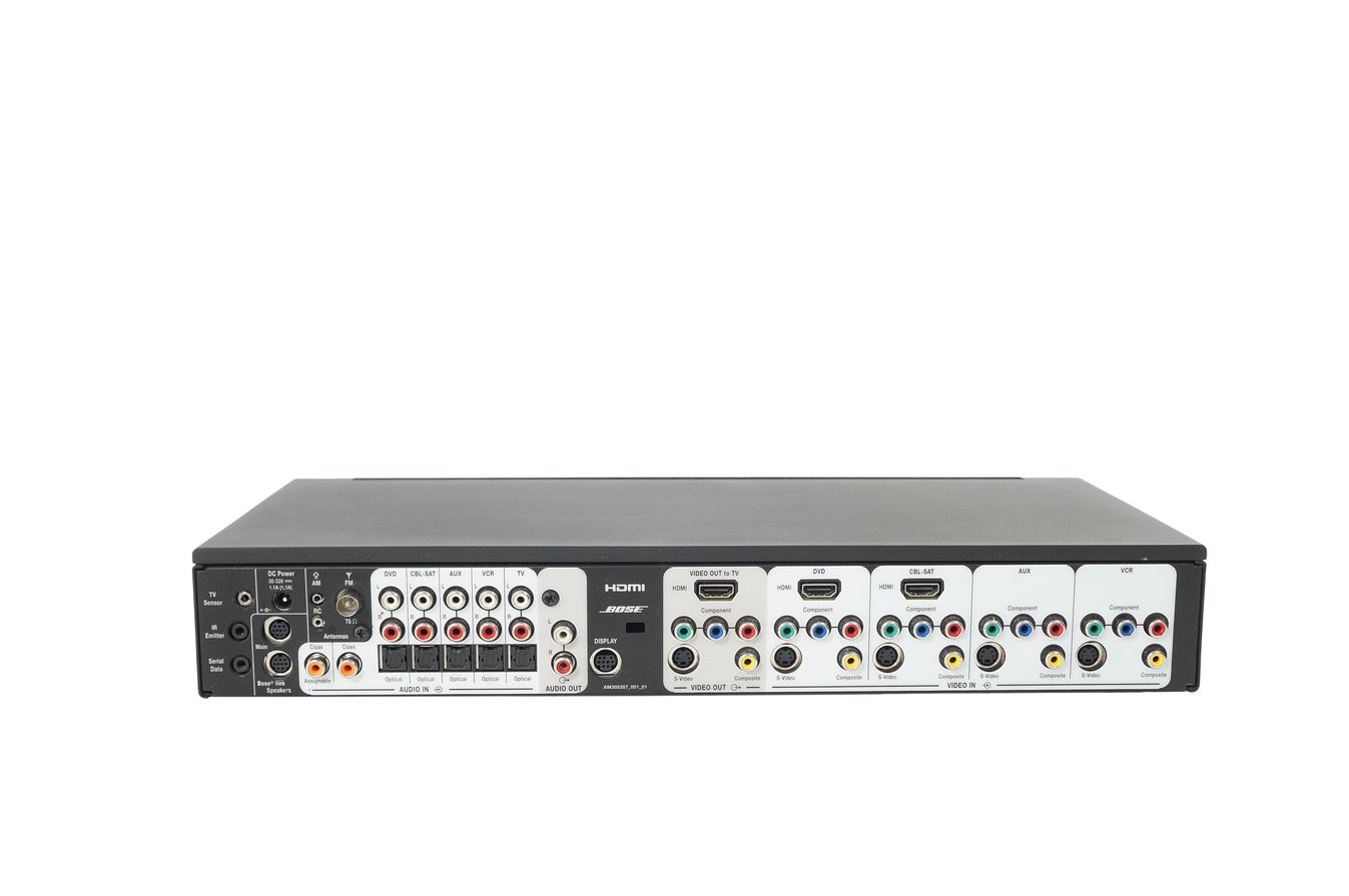 Bose_Media_Center_MC1_Steuerkonsole_Lifestyle_V10_V30_V20_mit_Bose_ADAPTiQ_RirfS67