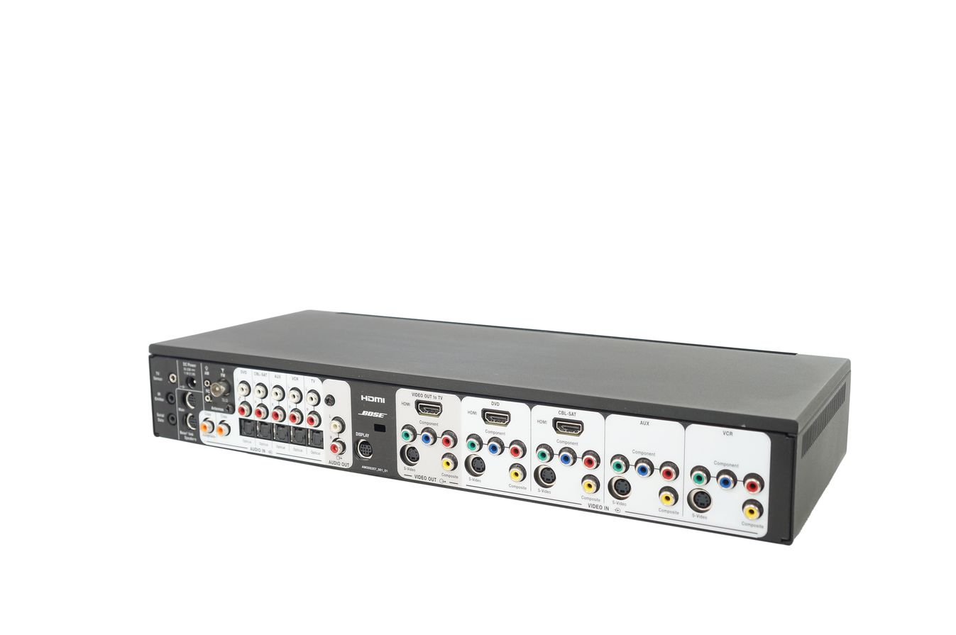 Bose_Media_Center_MC1_Steuerkonsole_Lifestyle_V10_V30_V20_mit_Bose_ADAPTiQ_TmyJCwr