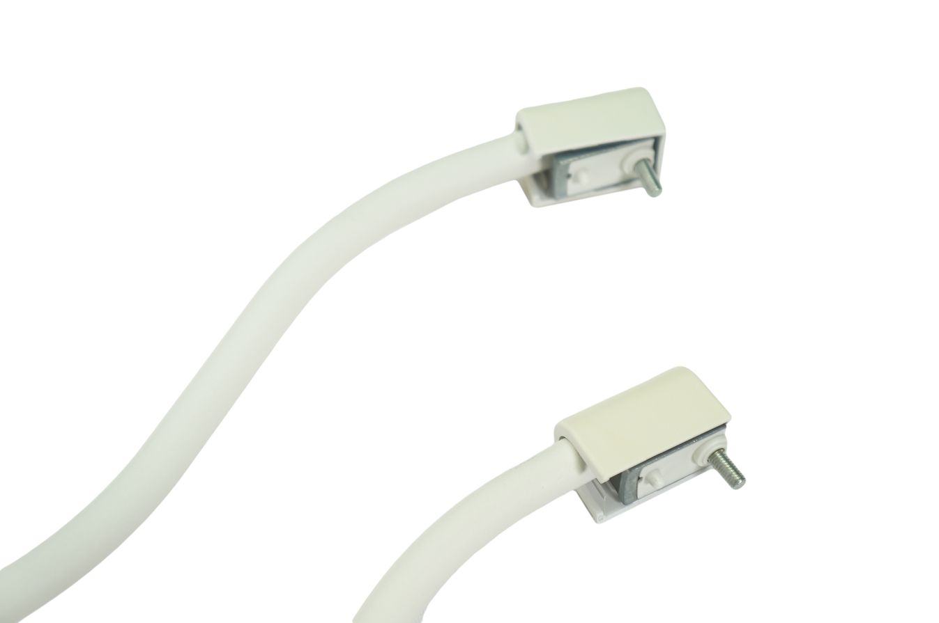 2x_Bose_UFS-20_Lautsprecherstander_Weiss_04_result