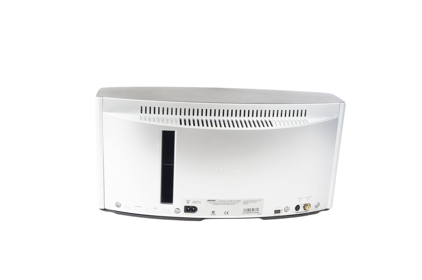 Bose_SoundDock_10_Digital_Music_System_05_result