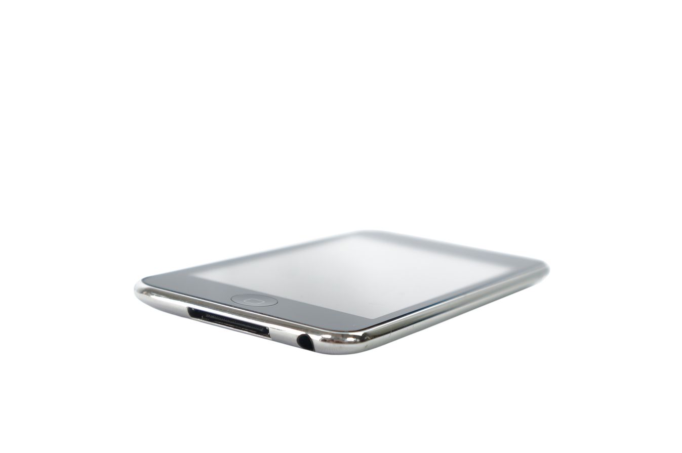 Apple_iPod_32GB_Model_A1318_03_result