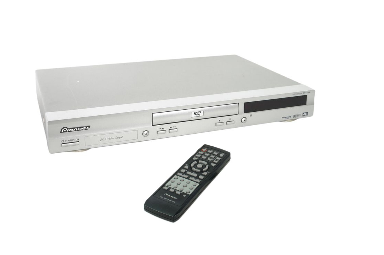 Pioneer_DV-444-S_DVD_Player_Silber_03