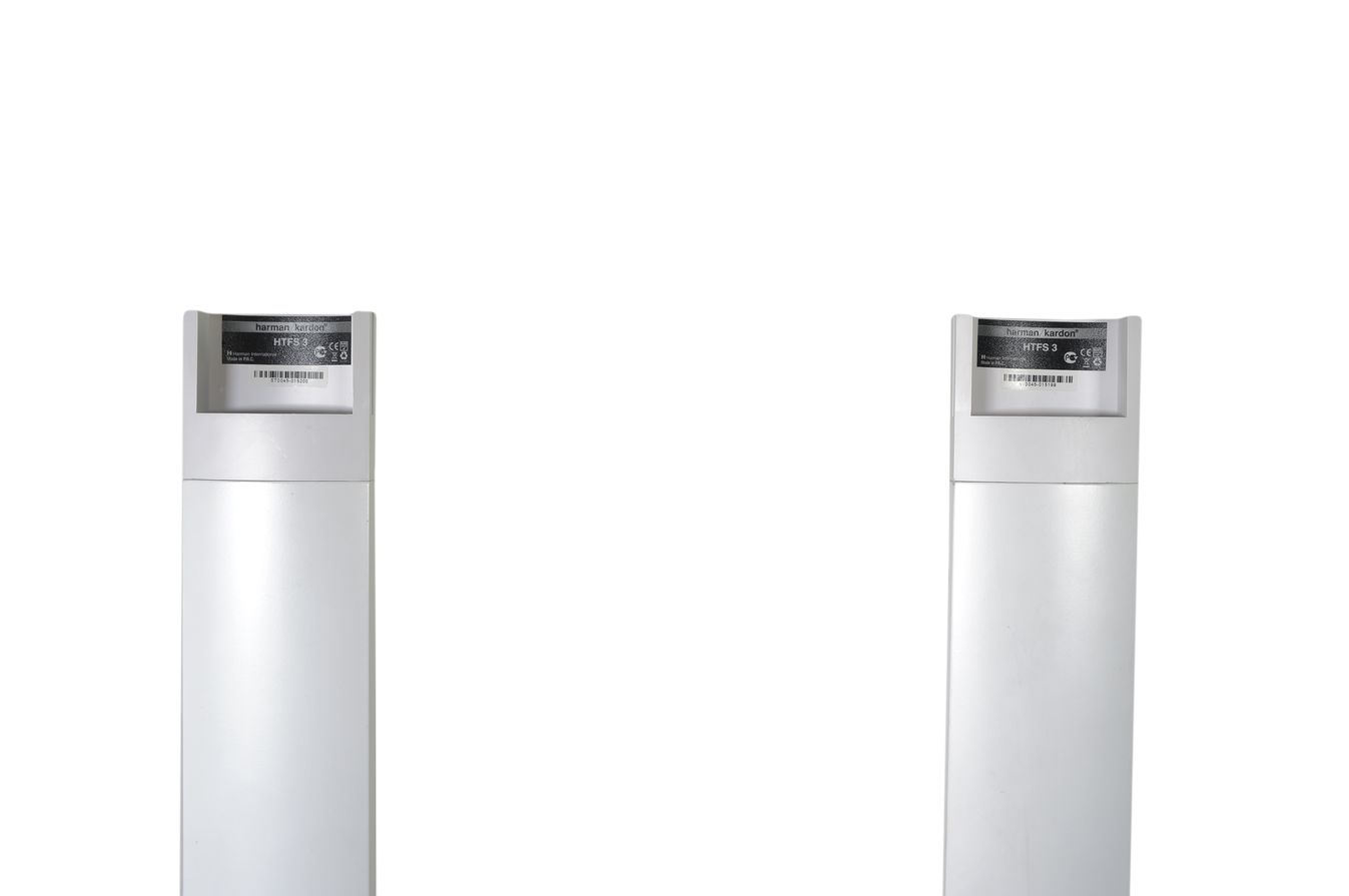 2x_Harman_Kardon_HTFS_3_Saulen-StandfuBe_Weiss_03_result