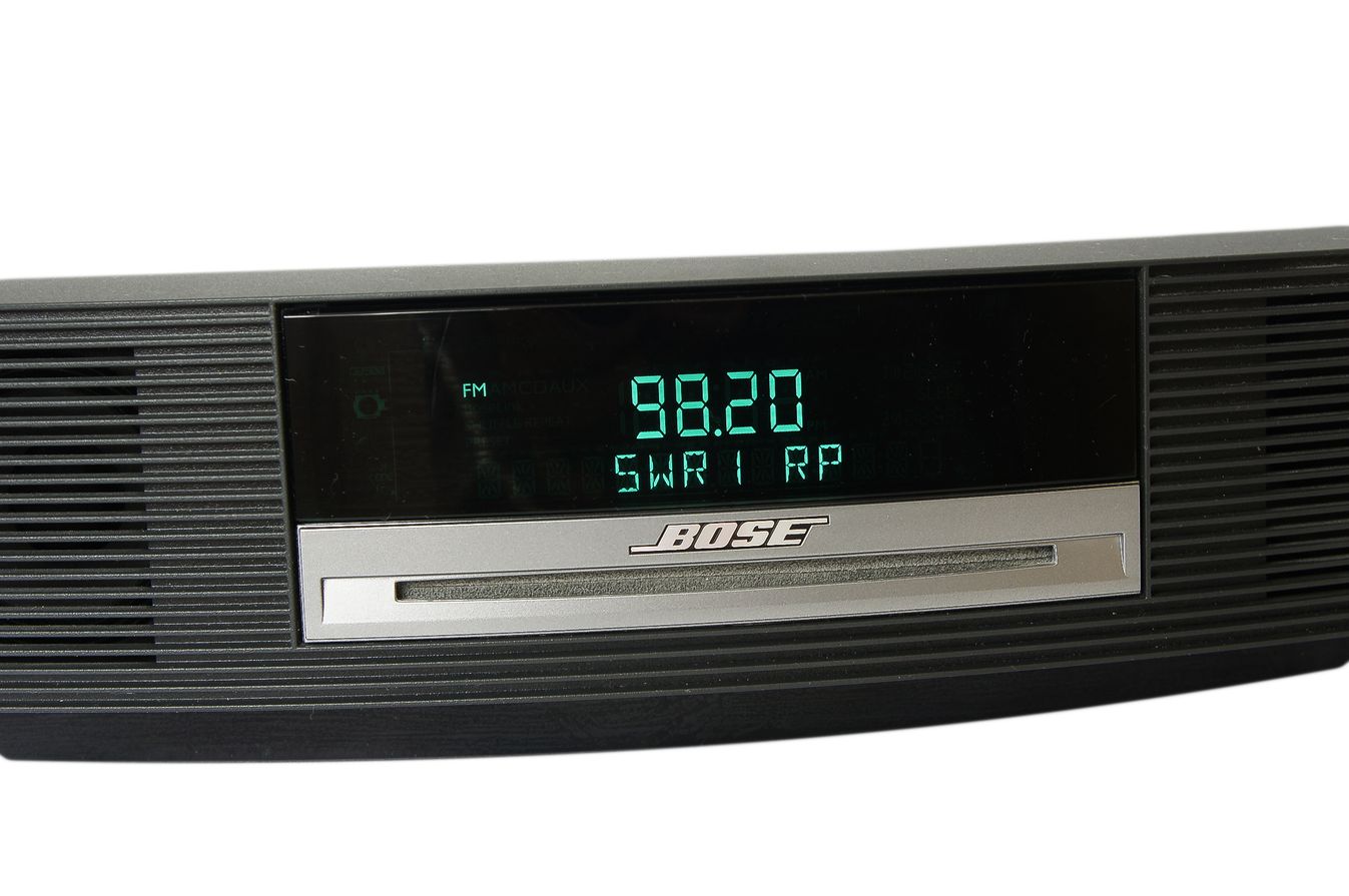 Bose_Wave_Music_System_AWRCC3_Schwarz_result