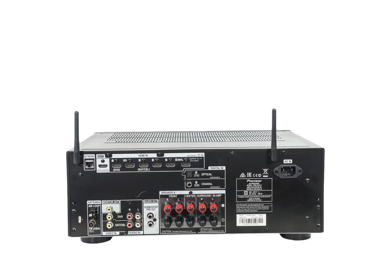 Pioneer_VSX-830-K_5.2_Netzwerk-Mehrkanal_Receiver_Schwarz_mit_Mikrofon_03_result
