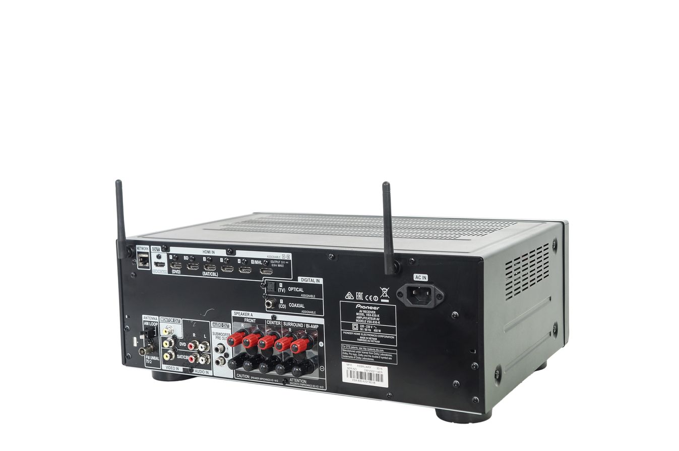 Pioneer_VSX-830-K_5.2_Netzwerk-Mehrkanal_Receiver_Schwarz_mit_Mikrofon_08_result