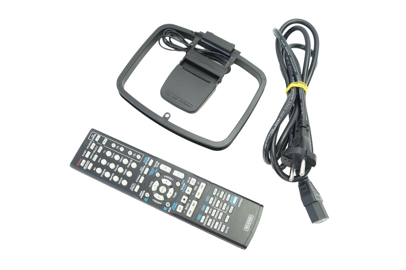 Pioneer_VSX-830-K_5.2_Netzwerk-Mehrkanal_Receiver_Schwarz_mit_Mikrofon_12_result