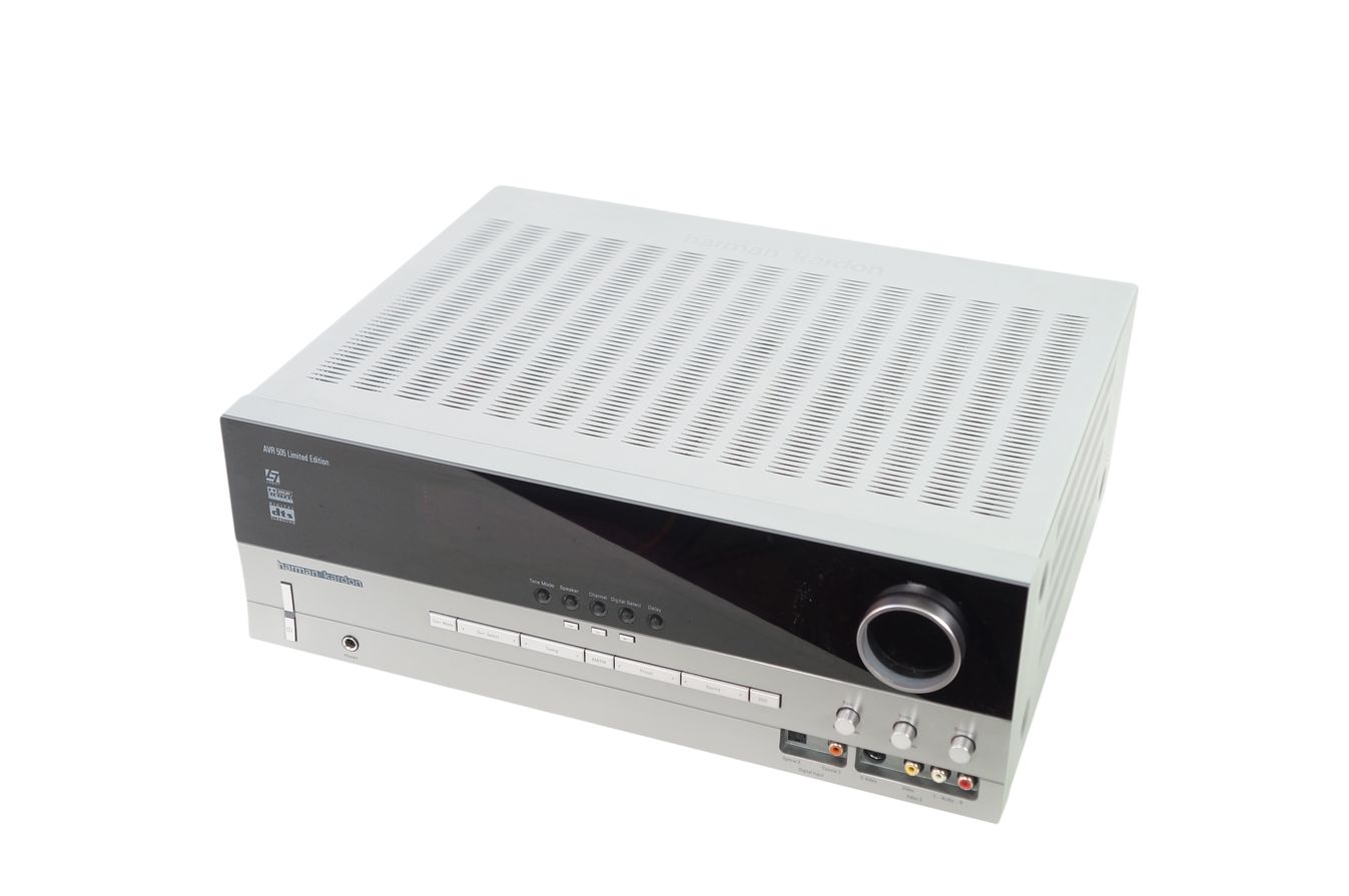 Harman_Kardon_AVR_505_Receiver_Limited_Edition_07_result