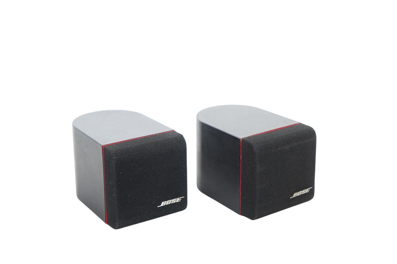 2x_Bose_Einzelcubes_Lautsprecher_Boxen_Series_II_mit_roten_Rand_02_result