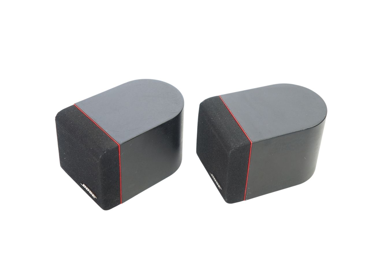 2x_Bose_Einzelcubes_Lautsprecher_Boxen_Series_II_mit_roten_Rand_03_result