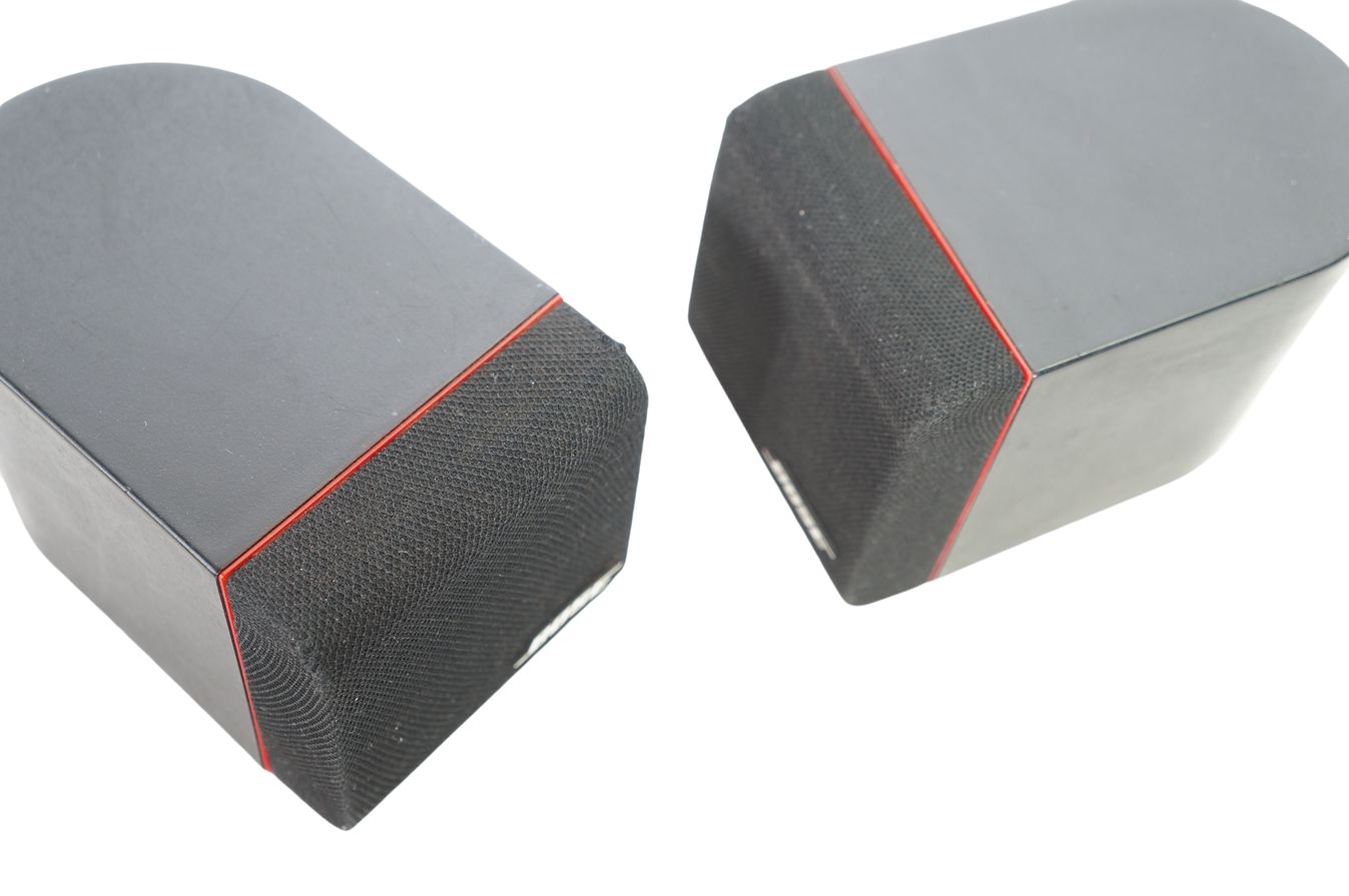 2x_Bose_Einzelcubes_Lautsprecher_Boxen_Series_II_mit_roten_Rand_06_result