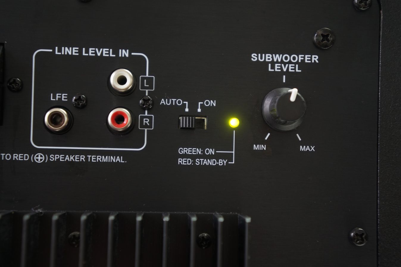JBL_SUB_140_-_230_Subwoofer_Aktiv_Silber_result