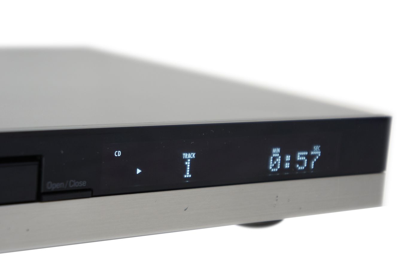 Harman_Kardon_DVD_27_DVD_Player_Silber_02_result
