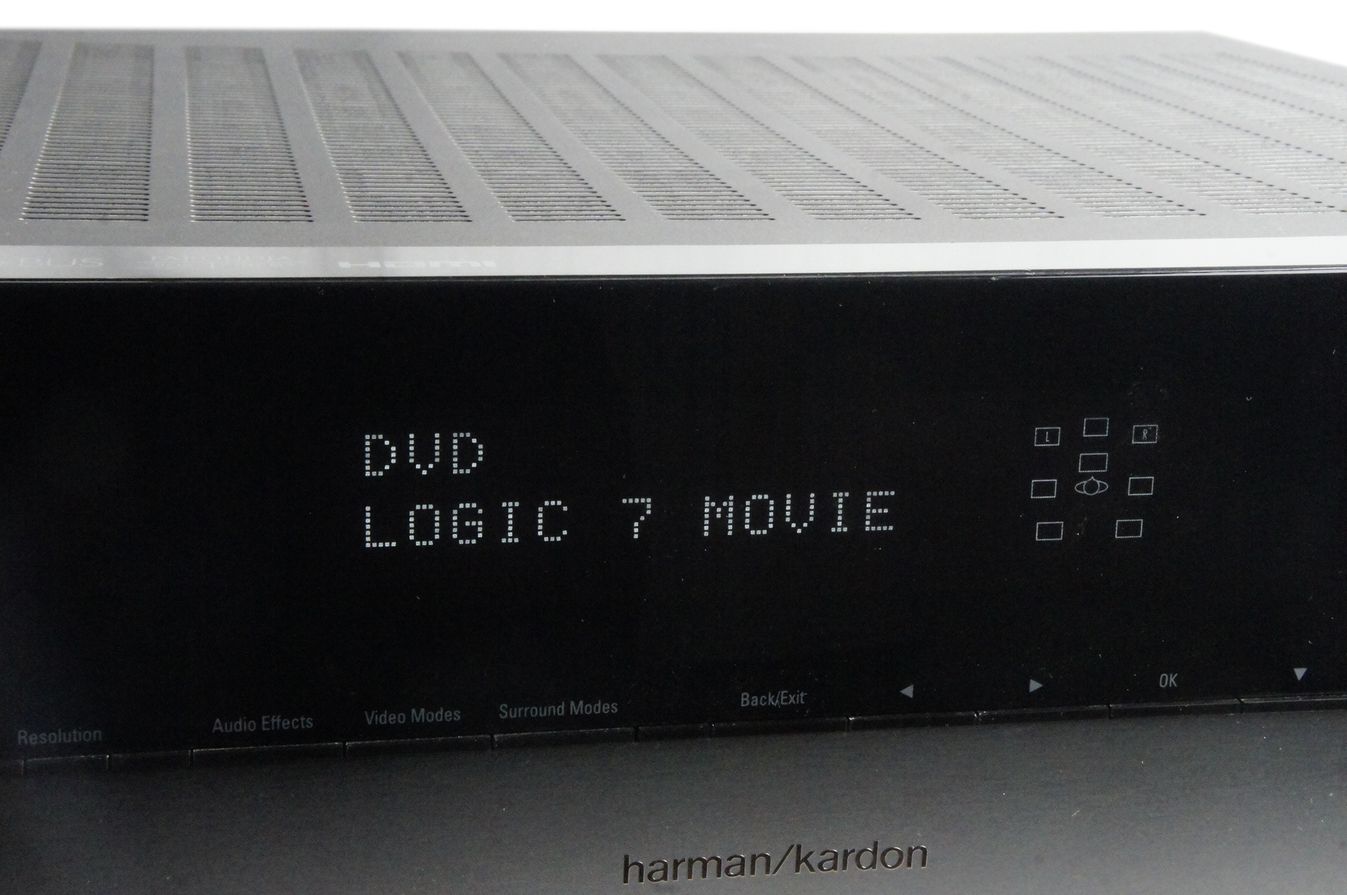 Harman_Kardon_AVR_260_7.1_Heimkino_AV_Receiver_mit_Mikrofon_05_result