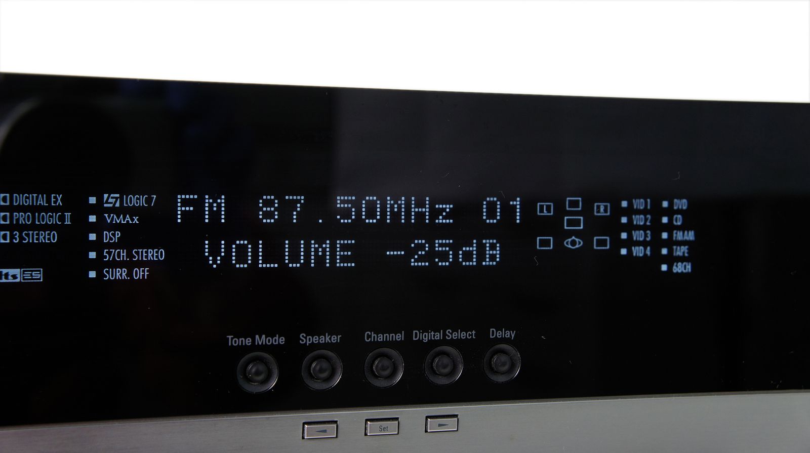 Harman_Kardon_AVR_330_AV_Receiver_Silber_04_result