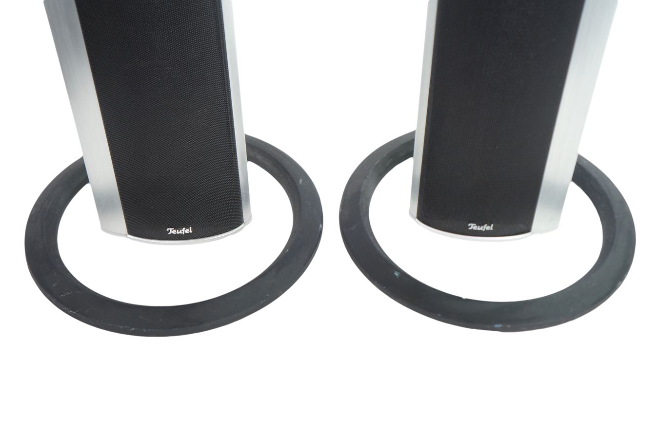 2x_Teufel_Concept_P_Stand_Lautsprecher_Saulen_Satelliten_02_result