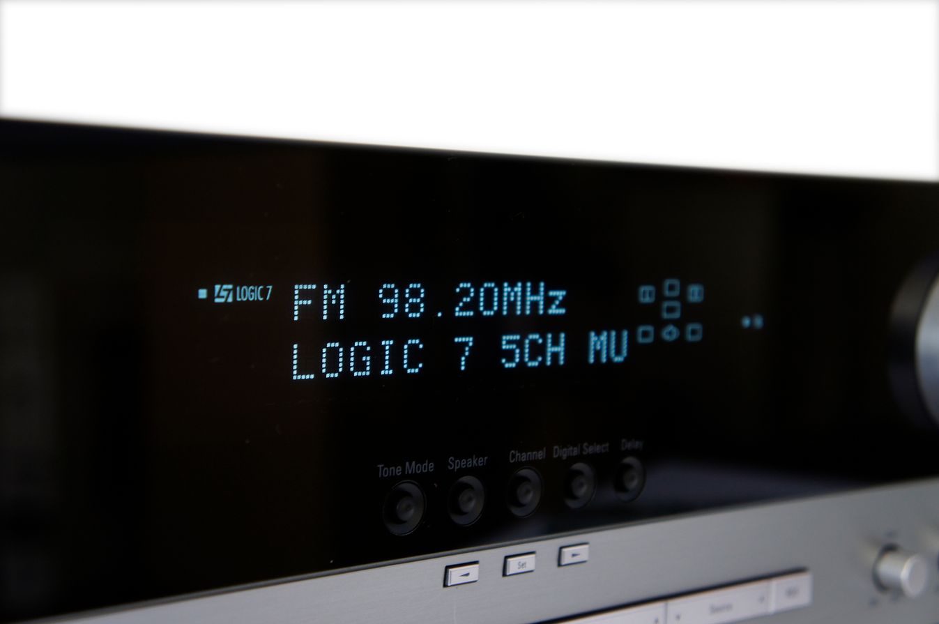 Harman_Kardon_AVR_155_Dolby_7.1_Channel_HDMI_Verstarker_02_result