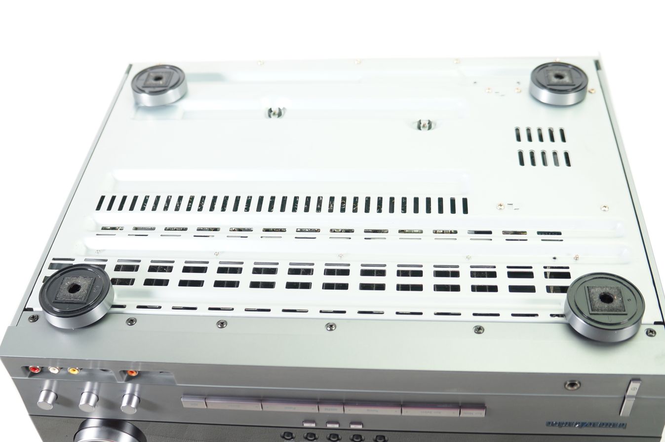 Harman_Kardon_AVR_505_Receiver_Limited_Edition_07_result