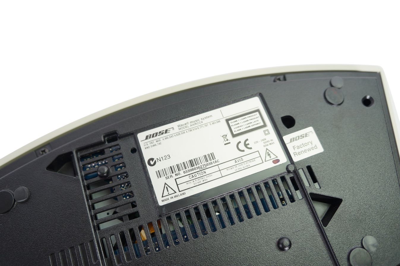 Bose_Wave_Music_System_AWRCC4_Weiss_09_result